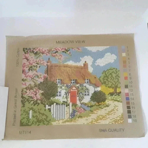 Anchor tapestries with Yarn - Picture 1 of 4